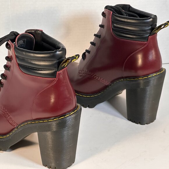 Ladies' Dr Martens boots size L-7 - Picture 12 of 16